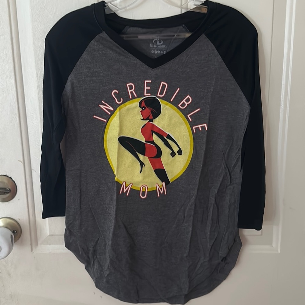 DISNEY/PIXAR INCREDIBLE MOM 3/4 SLEEVE TOP: GRAY/BLACK: NWOT: SZ S